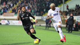 Junior Fernandes fue titular en intenso empate del Alanyaspor con el sublíder de la liga de Turquía