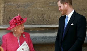 La furia de Isabel II con el príncipe Harry por el nombre de su hija