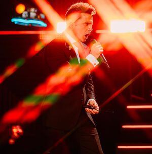 “Tosía después de cada canción”: Preocupación por la salud de Luis Miguel y sus conciertos en Chile