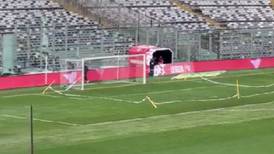 VIDEO | ¿Aguantará? Así está la cancha del Estadio Monumental en la previa del partido de La Roja ante Colombia 