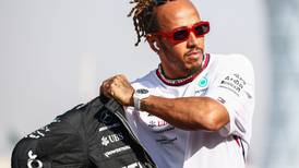 “Dejará de ser invitado a las reuniones”: expiloto de F1 avizora el último año de Lewis Hamilton con el equipo Mercedes
