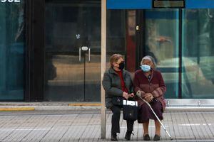 Bonos para pensionados en junio: Estos son los cinco beneficios que pueden recibir las personas jubiladas