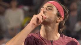 VIDEO | Taylor Fritz venció a tenista francés en Roland Garros y mandó a callar al público local