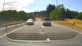 VIDEO | Graban a irresponsable conductor que conducía a toda velocidad contra el tránsito en carretera del Biobío