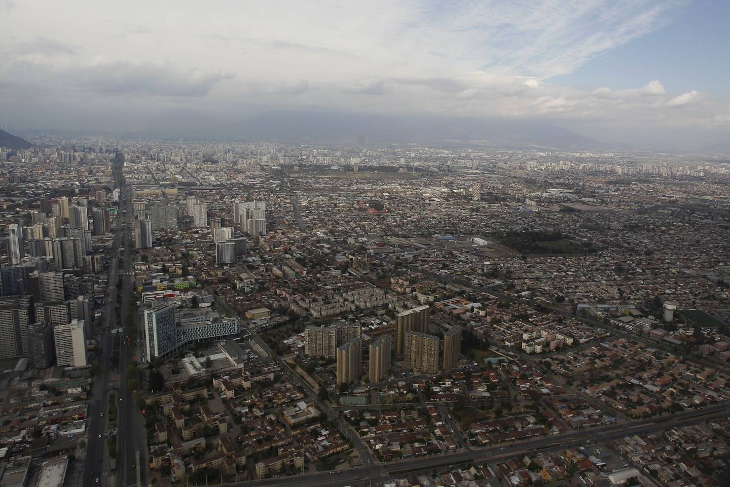 Vista de Santiago desde el aire.