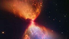 VIDEO | ¡Un reloj de arena cósmico!: Telescopio James Webb capta nuevas imágenes del universo