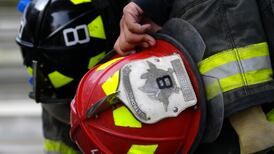 Incendio en un cité de la comuna de Santiago terminó con una persona fallecida