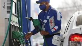 Descuentos en combustible: ¿Cuáles medios de pagos tienen promociones para la bencina y petróleo?