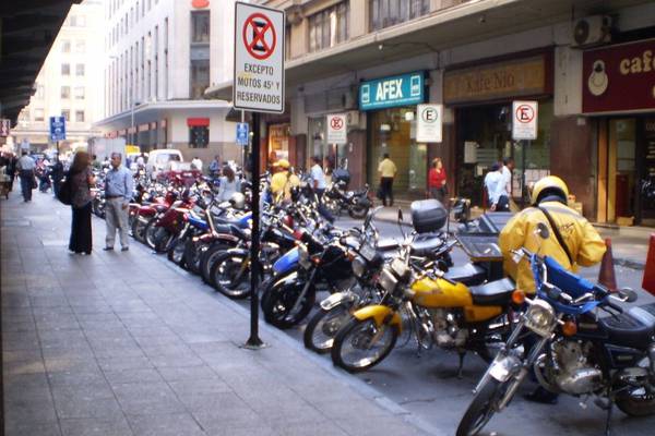 Conoce cuál es la marca y el modelo de motos más buscado por los chilenos