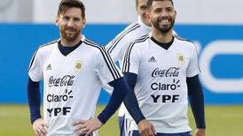 No aguantó: "Kun" Agüero troleó a jugador argentino por preferir a Cristiano Ronaldo sobre Lionel Messi