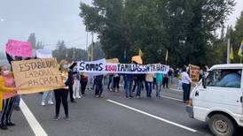 Protesta en la Ruta 5 Sur: Trabajadores del Monticello exigen apertura de casinos en Fase 2