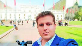 Quién es Stjepan Tarbuskovic, reportero en terreno de “Contigo en la mañana” y CHV