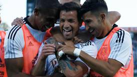 Colo Colo es alegría: goleó 3-0 a Santiago Wanderers y desplazó a la UC del primer lugar