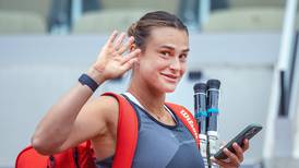 VIDEO | La primera polémica de Roland Garros: jugadora ucraniana se negó a saludar a Aryna Sabalenka