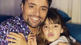 El orgullo de Daniel Valenzuela por el nuevo proyecto de su hija, Alondra Valenzuela, en Prime Video: "Chochos de lo que hace"