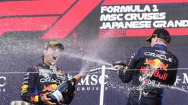 Doblete en Japón: Max Verstappen y Sergio Checo Pérez se adueñan del Gran Premio de Japón en la Fórmula 1