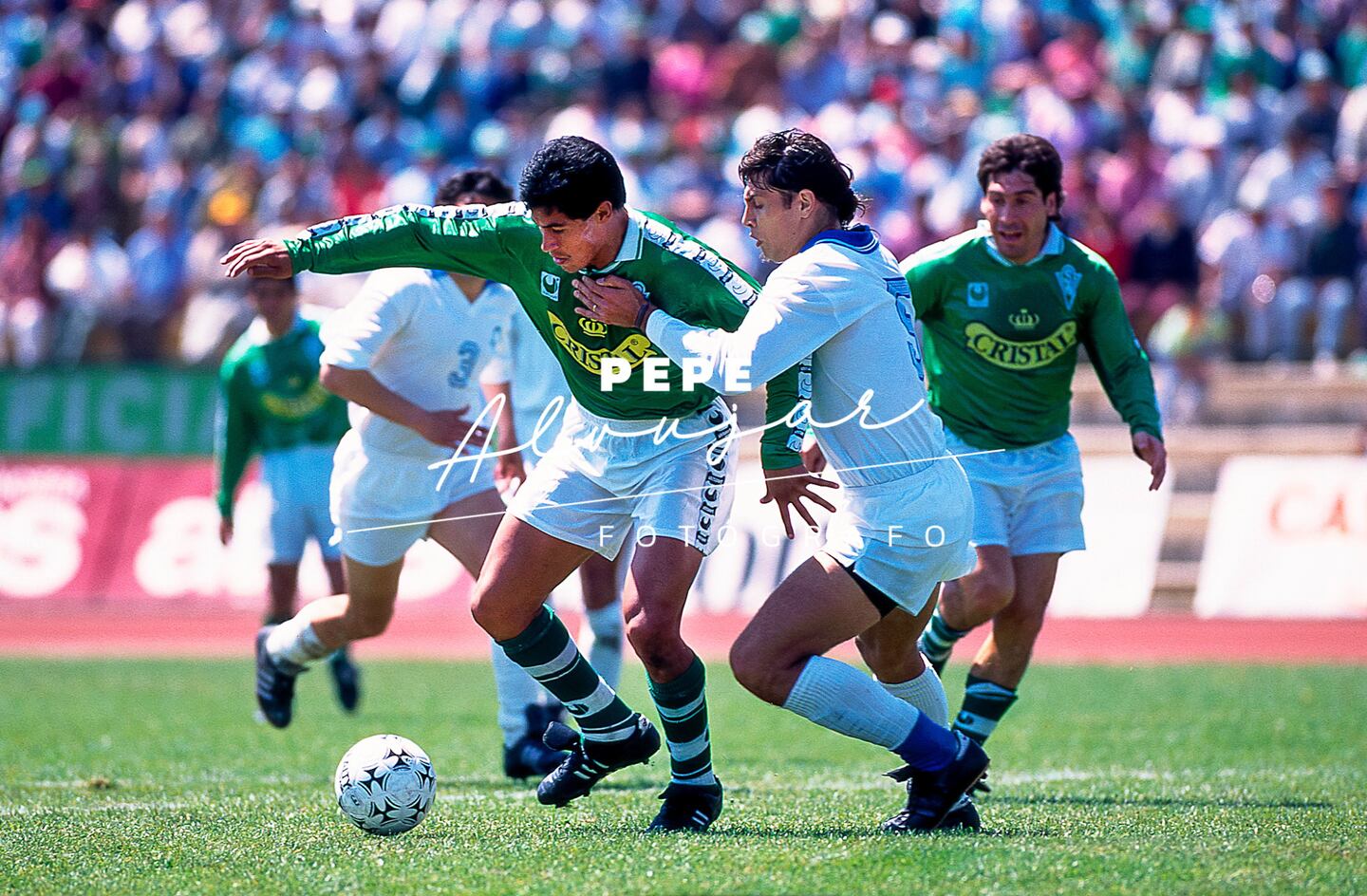 Jorge Almirón jugando por Santiago Wanderers en la Segunda División de Chile la temporada 1995.