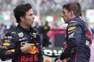 Max Verstappen menosprecia a Checo Pérez y llena de elogios a Fernando Alonso