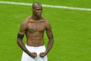 Así es la actual vida de Mario Balotelli, El Loco: peleas, fiestas y fracaso en el fútbol suizo 