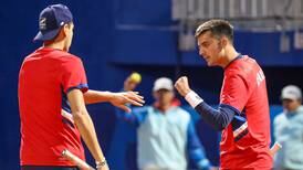Mientras Cristian Garin se bajó de otro torneo, Barrios y Tabilo protagonizan la dura lucha por el N°3 del tenis chileno