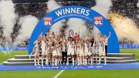 VIDEO| Emocionante: El momento en que Lyon de Tiane Endler levantó el trofeo de la Champions League