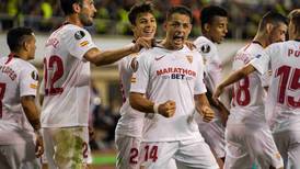 [VIDEO] UEFA Europa League recordó memorable gol de "Chicharito" Hernández