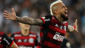 "Nacido para jugar en Flamengo": Arturo Vidal se llenó de elogios tras darle el triunfo al "Mengao" en el Brasileirao