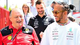 Revelan el millonario contrato que Ferrari le ofrecería a Lewis Hamilton para tenerlo en sus filas
