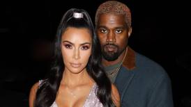 Kim Kardashian dio detalles de su divorcio con Kanye West y declara ser su mayor fan: “Fue solo una diferencia general de opiniones”