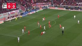 VIDEO | ¡La clavó en el ángulo! El golazo de Matthijs de Ligt para poner en ventaja al Bayern Munich