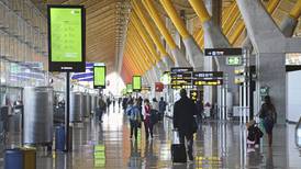 España impone restricciones a viajeros mexicanos: exigirá prueba negativa de COVID-19