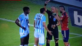La insólita explicación de Felipe Flores a su expulsión en eliminación de Magallanes: “El árbitro me dijo que fue mano”