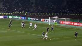 VIDEO | El agónico gol de Bayer Leverkusen para salvar su invicto de 35 partidos