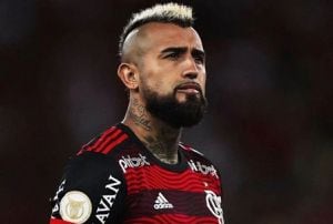 Flamengo podría enviar a Arturo Vidal a otro gigante del fútbol brasileño como moneda de pago