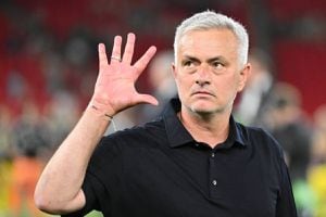 Duró poco cesante: José Mourinho ya tendría club tras su despido de la Roma