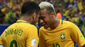 Padre de Neymar descarta pagar la fianza de Dani Alves y pone en jaque su libertad en España 