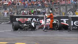 VIDEO| ¡Se partió por la mitad! El brutal accidente de Mick Schumacher en el Gran Premio de Mónaco