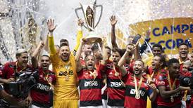 Mauricio Isla "Supercampeón" en Brasil: Flamengo venció a Palmeiras en penales