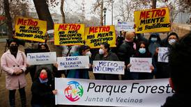 Vecinos protestan contra posible construcción de la Línea 7 del Metro en medio del Parque Forestal