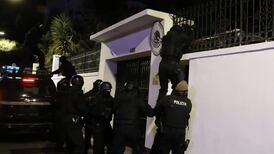 Video | México rompe relaciones internacionales con Ecuador tras irrupción policiaca en la embajada