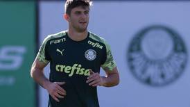 DT del Palmeiras no quiere dejar partir a Benjamín Kuscevic: "No es el capitán, pero es un líder"