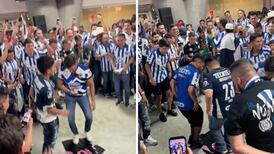 VIDEO | Argentinos se escandalizan por registro de hinchas de Monterrey pisoteando camiseta de Messi