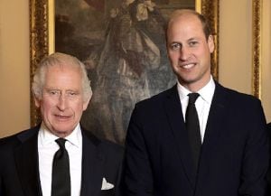 Rey Carlos III comparte foto nunca antes vista para felicitar al príncipe William por su cumpleaños