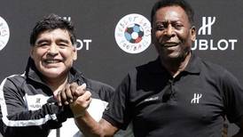 Le leyenda del fútbol argentino que se atrevió a decir que Pelé es mejor que Maradona