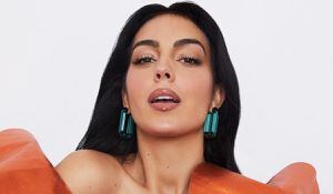 Georgina Rodríguez impacta con vestido mini de transparencias, ideal para el verano
