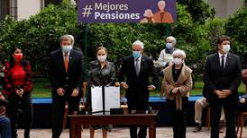 Ley Corta de Pensiones: Piñera firmó el proyecto y lo envió al Congreso con discusión inmediata