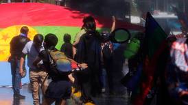 VIDEO | Nuevas protestas en Alameda: Hay cortes de tránsito, cierre de estaciones de Metro y dos detenidos