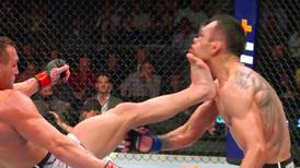 VIDEO | Así fue la brutal patada con la que Michael Chandler noqueó a Tony Ferguson en la UFC 274