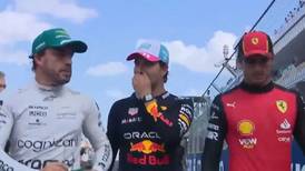 VIDEO | Checo Pérez bromea con Fernando Alonso y Carlos Sainz: “¿Ya son amigos, cabr*nes?”