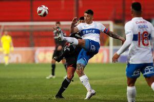 Problemas en Universidad Católica: dos figuras están “tocadas” de cara a la final regional con Colo Colo